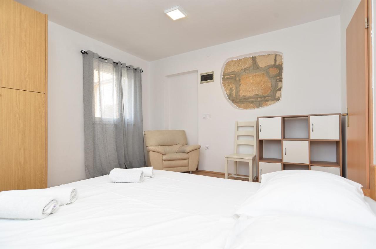 Vila House Dragan 1231 Pula Exteriér fotografie
