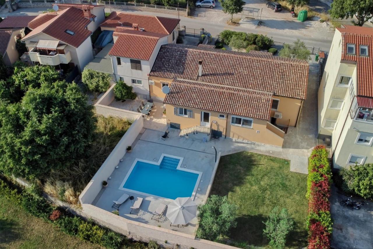 Vila House Dragan 1231 Pula Exteriér fotografie