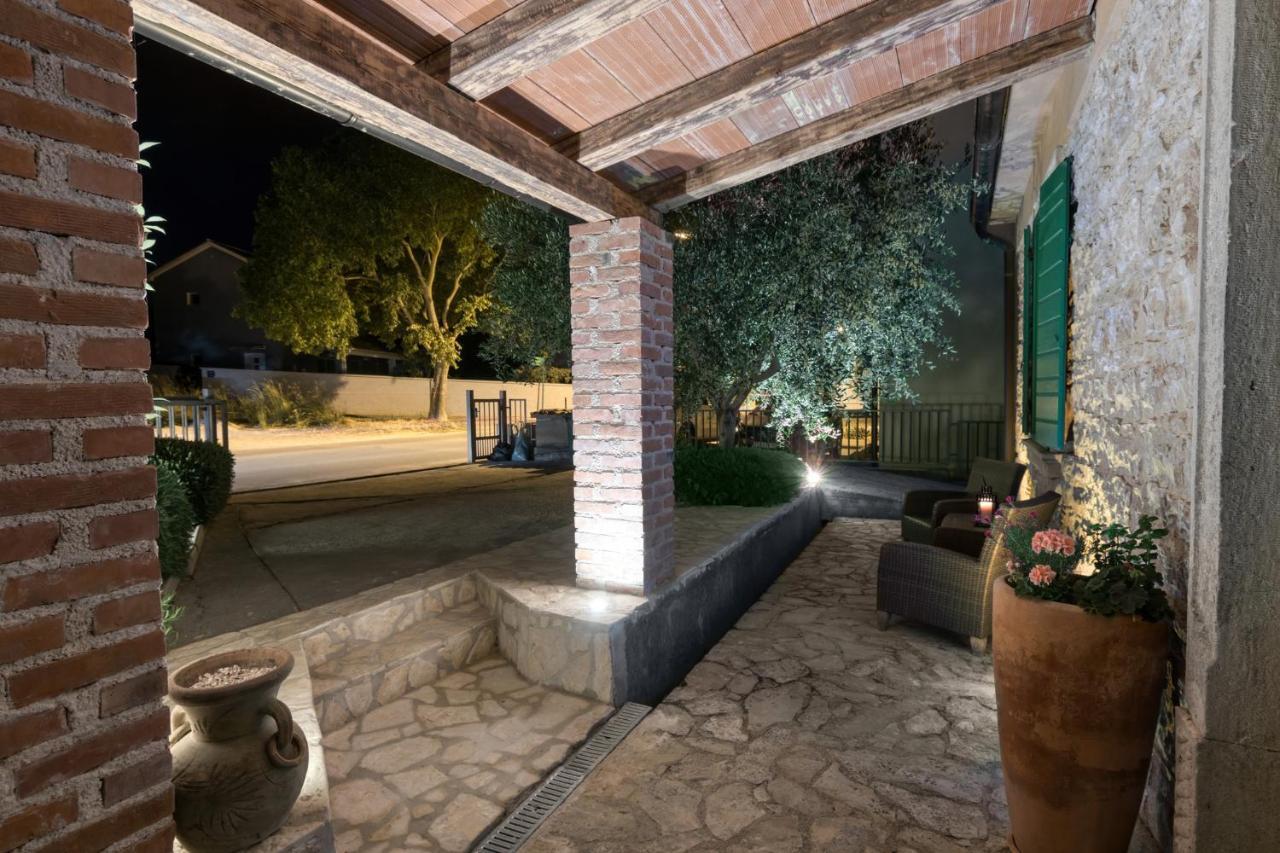 Vila House Dragan 1231 Pula Exteriér fotografie